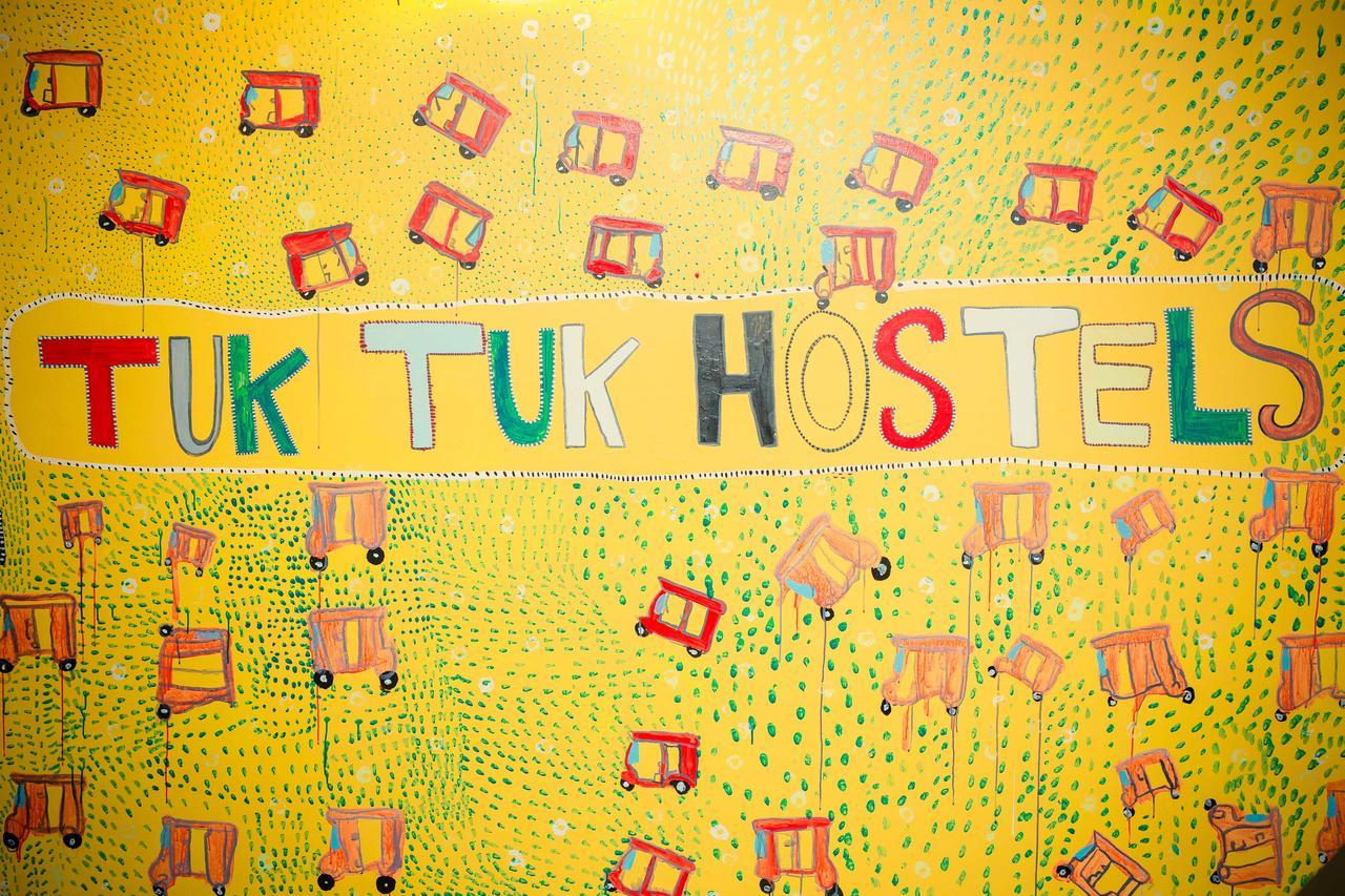 Tuk Tuk Hostels Colombo Exterior photo